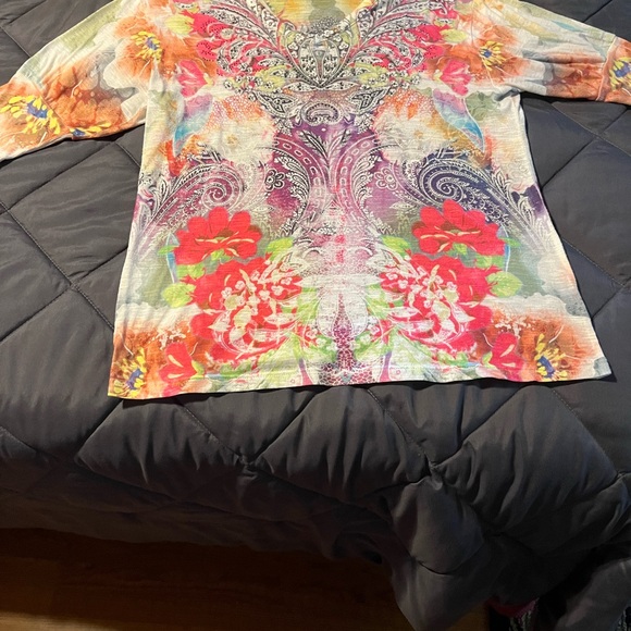 Top - Picture 5 of 5